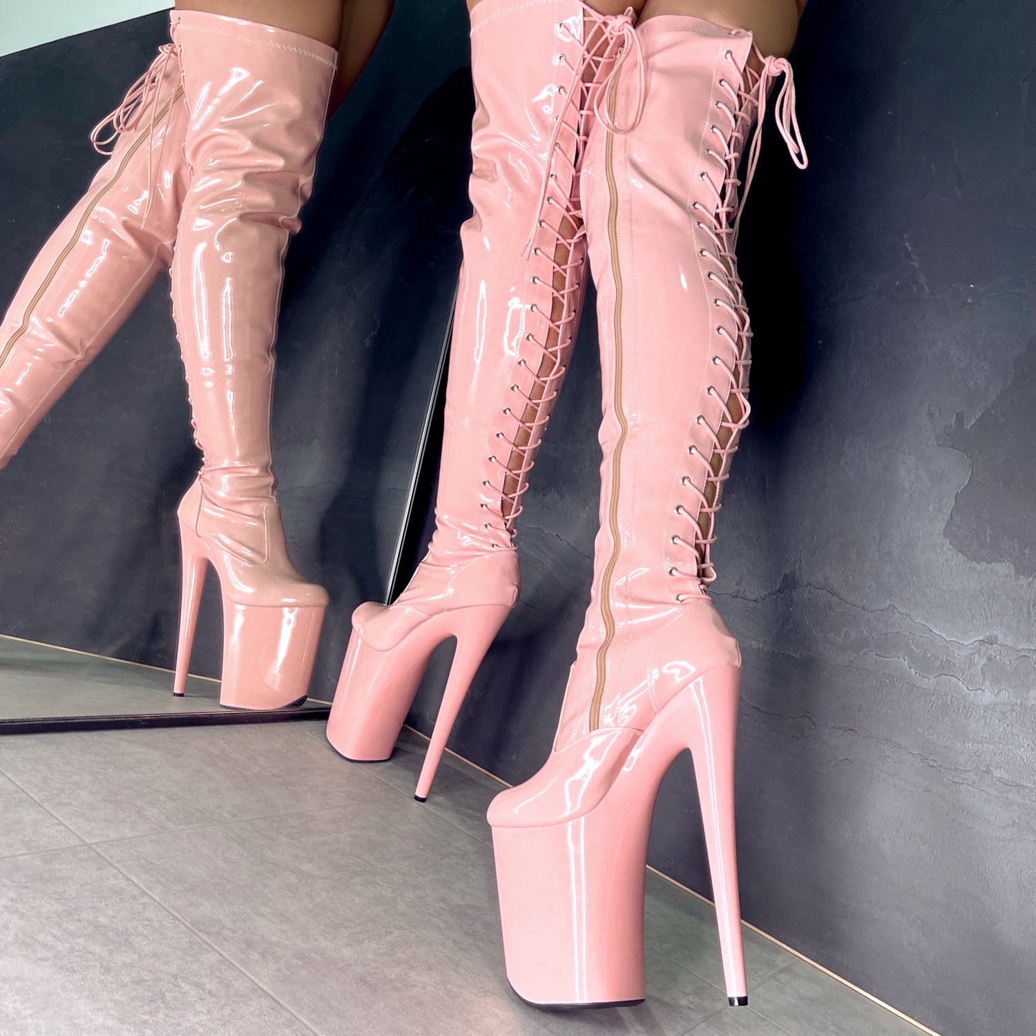 LipKit Thicc Thigh High - Candy Shop  - 9 INCH - Image 5